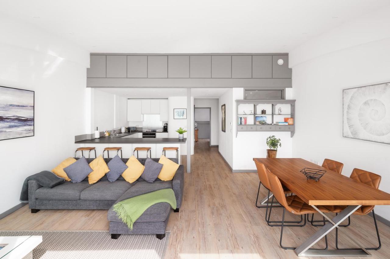 Lancing Beach Apartment. Eksteriør billede