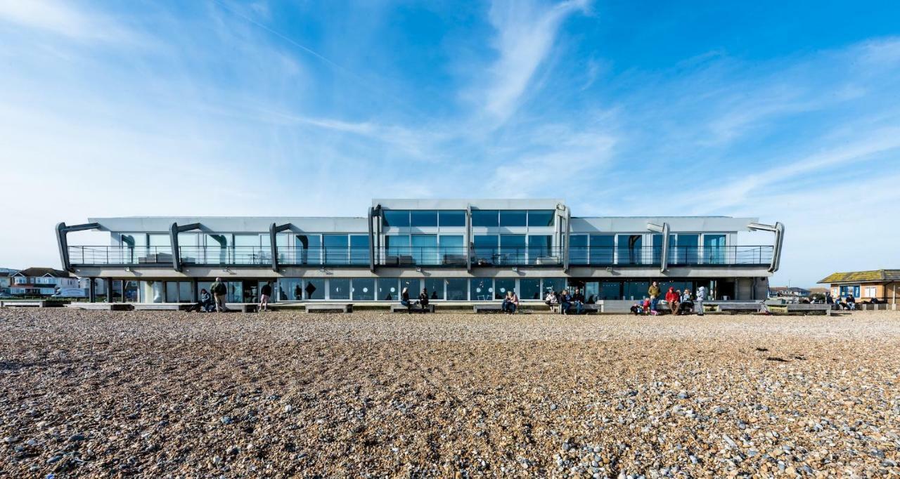 Lancing Beach Apartment. Eksteriør billede