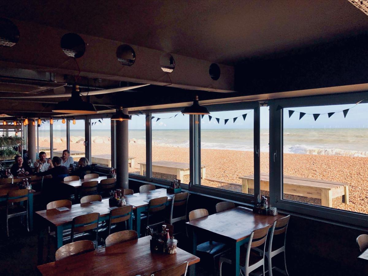 Lancing Beach Apartment. Eksteriør billede